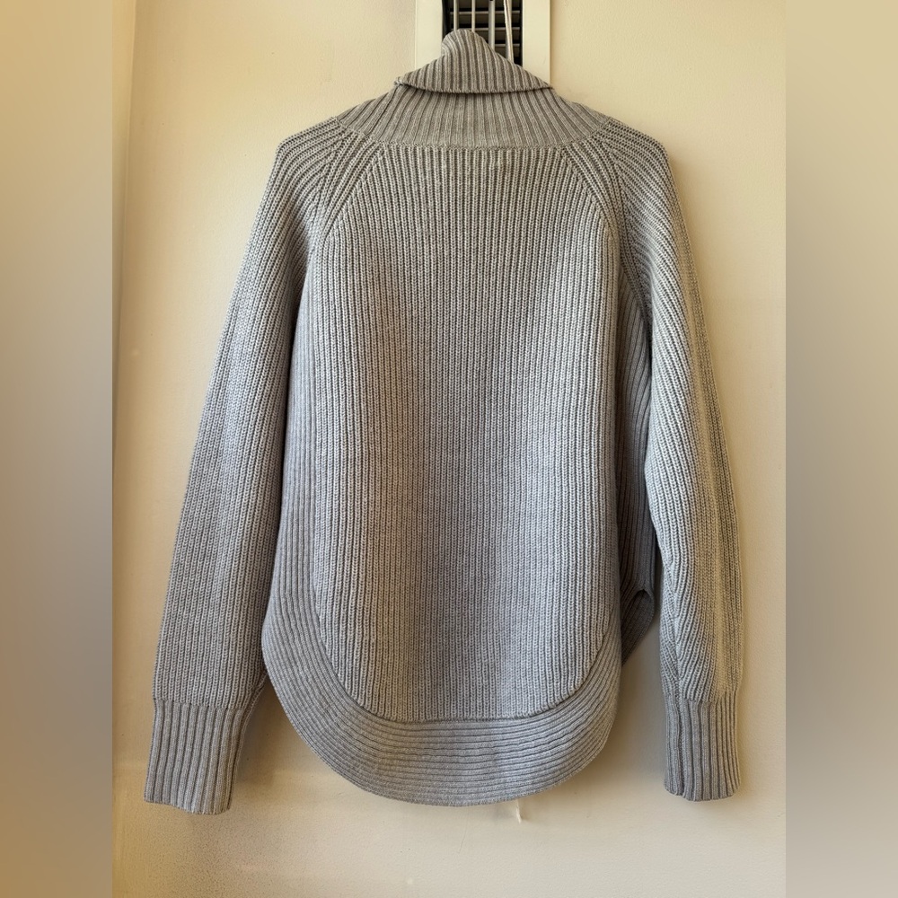 100% Marino wool Wilfred Asianna Turtleneck Sweater - Picture 2 of 10